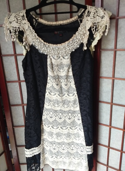 LAST CHANCEUrban Stitch Lace Detailed Dress - Picture 1 of 8